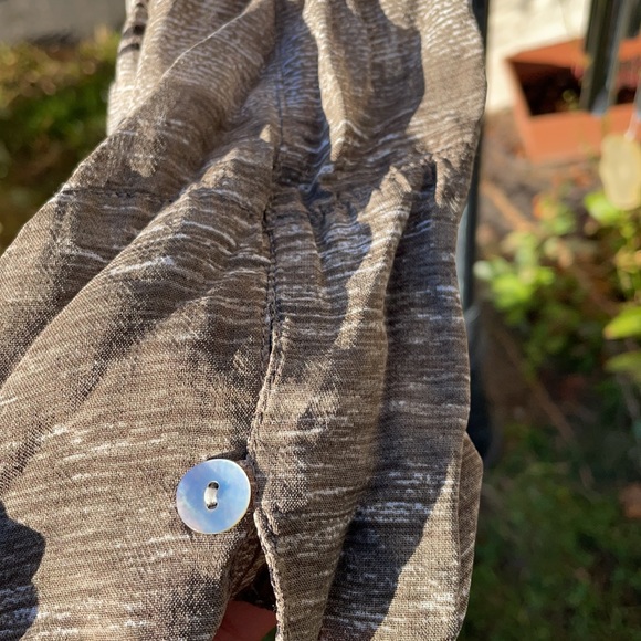 Chico’s transparent women’s long sleeve button down blouse size 1 - Picture 8 of 8